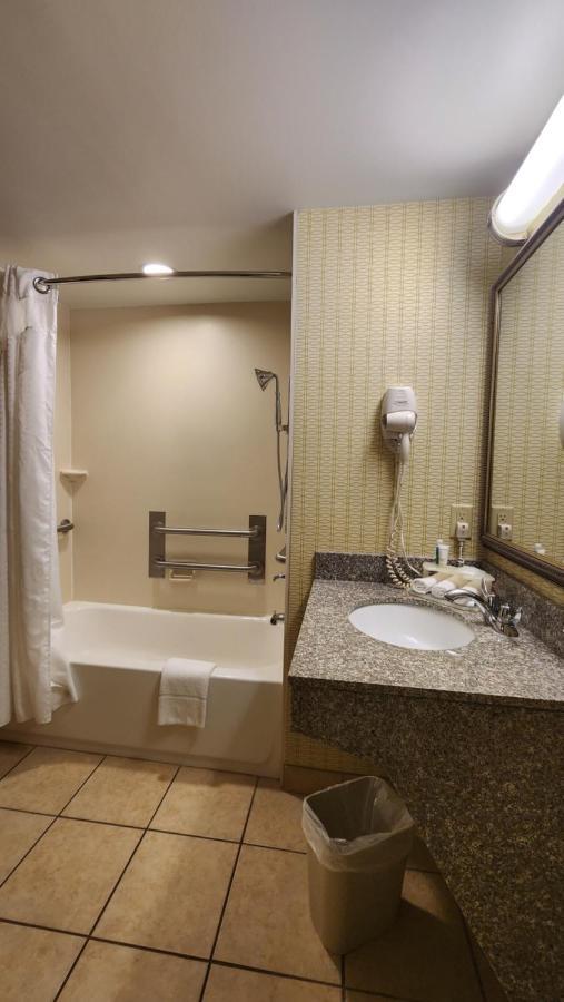 Hotel Wingate By Wyndham Kittanning Exteriér fotografie
